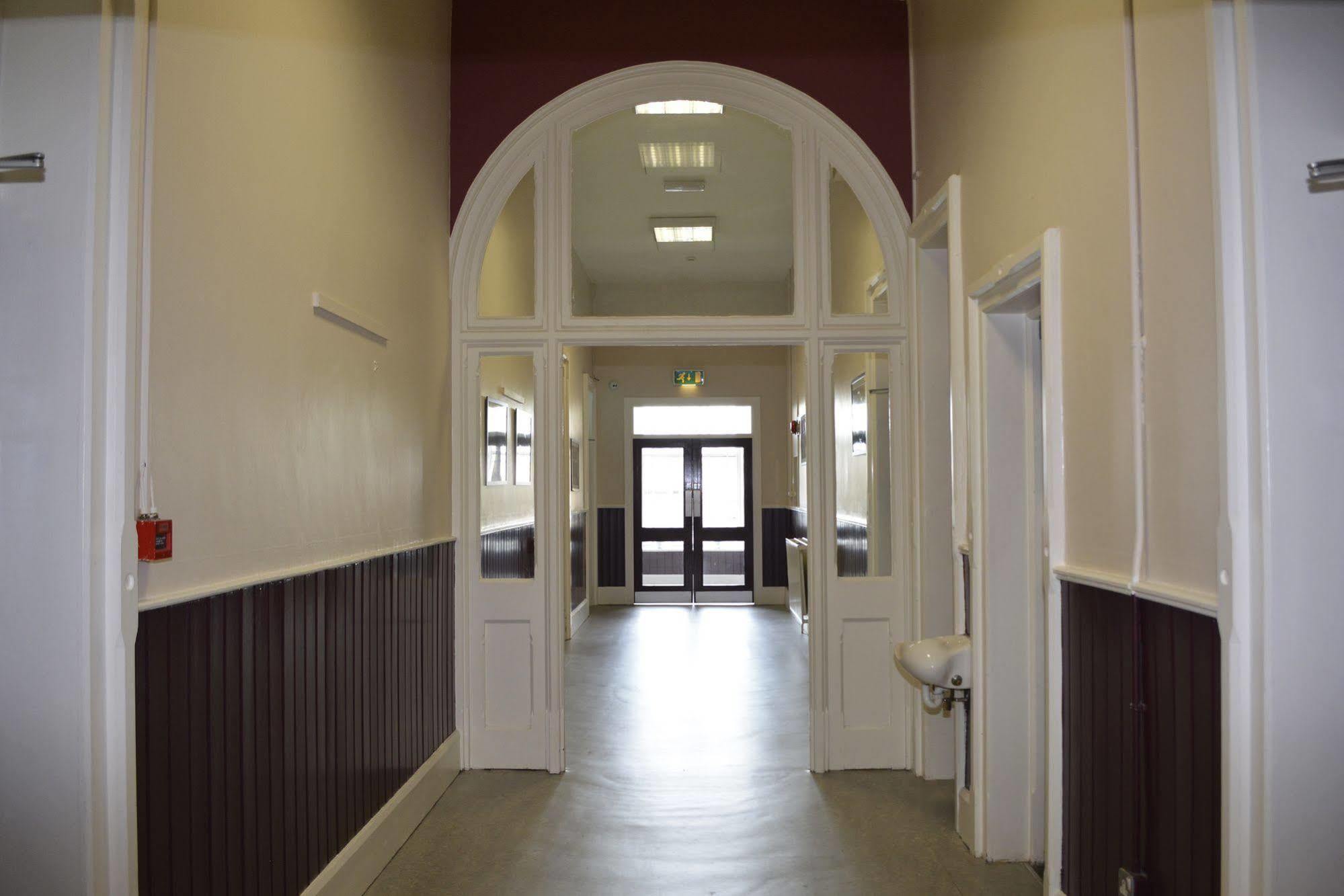 Dublin International Hostel Екстер'єр фото